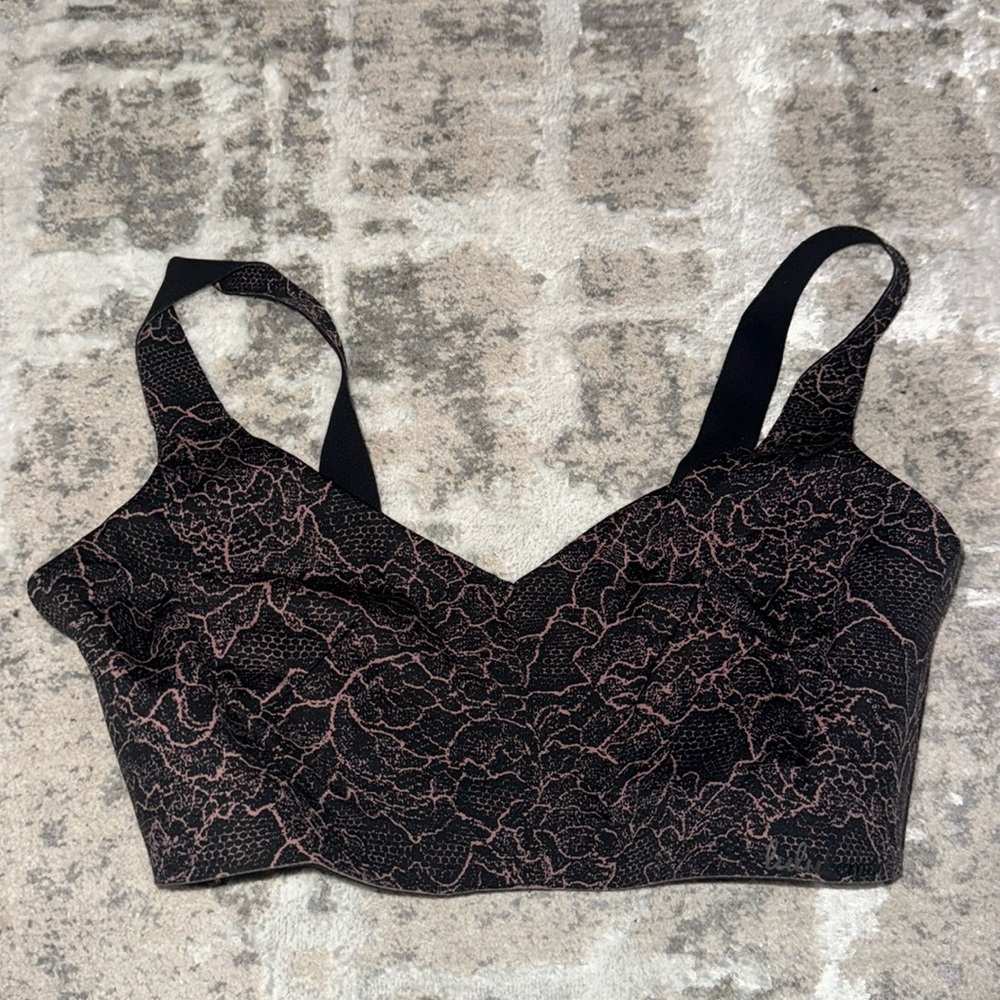 Lululemon Sports Bra - Size 36 DD